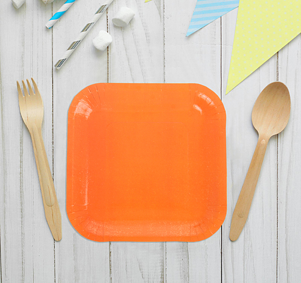 Бумажные тарелки, оранжевый  (квадратные, 6 шт, 18 см)